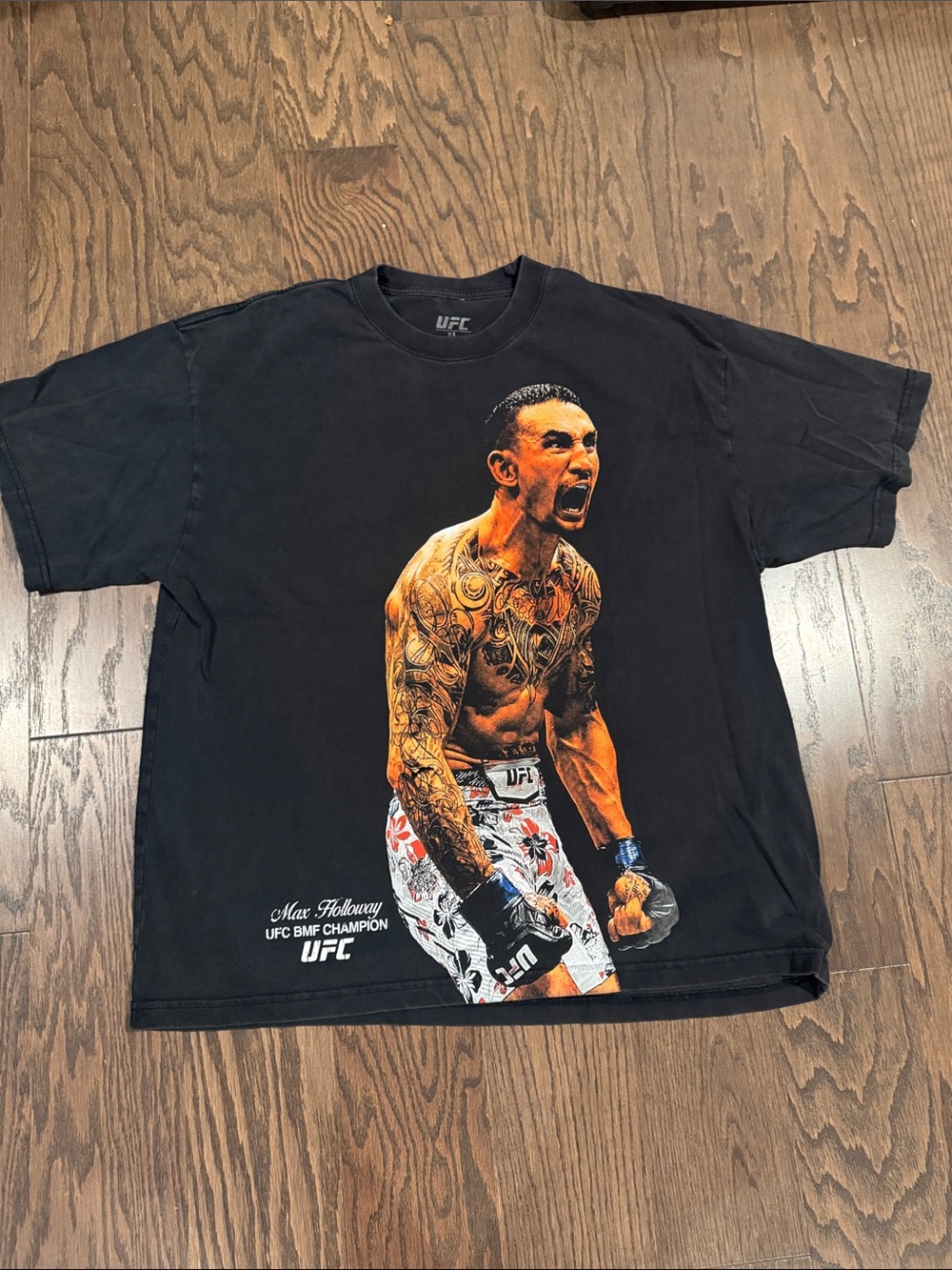 UFC Black Short Sleeve Tee with Vibrant Fighter Graphic